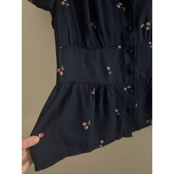 Old Navy V-neck Button Down Crepe Top XL Navy Cherries Flutter Sleeve Smocked - Picture 5 of 12